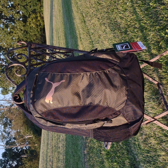 🙀PUMA Equivalence Backpack in Dark Green/Black - Picture 15 of 15